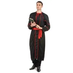 Tenue Noire De Religieux, Liseret Rouge